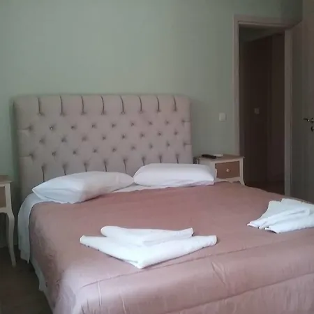 Lobos Villa