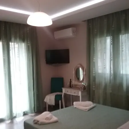 Lobos Villa Keri